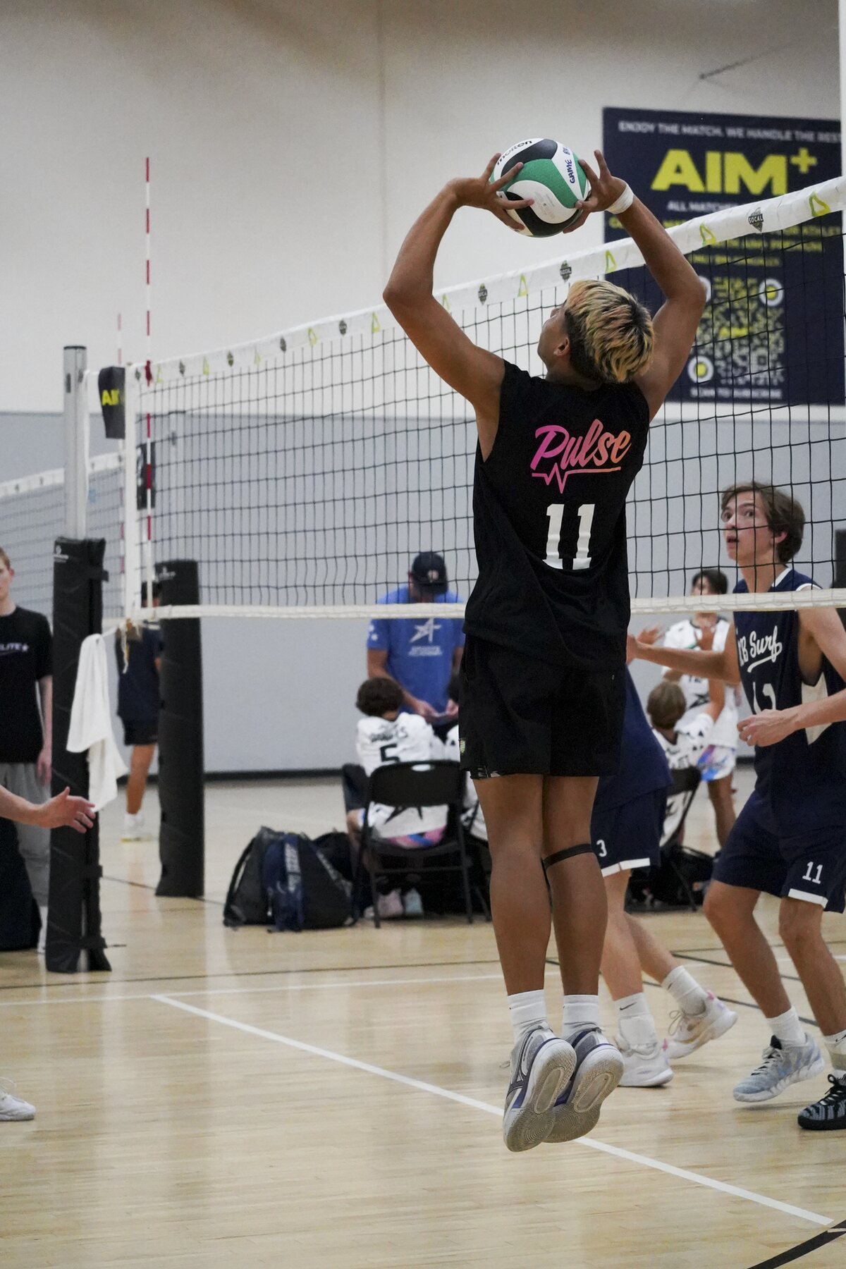Josh setting in a match